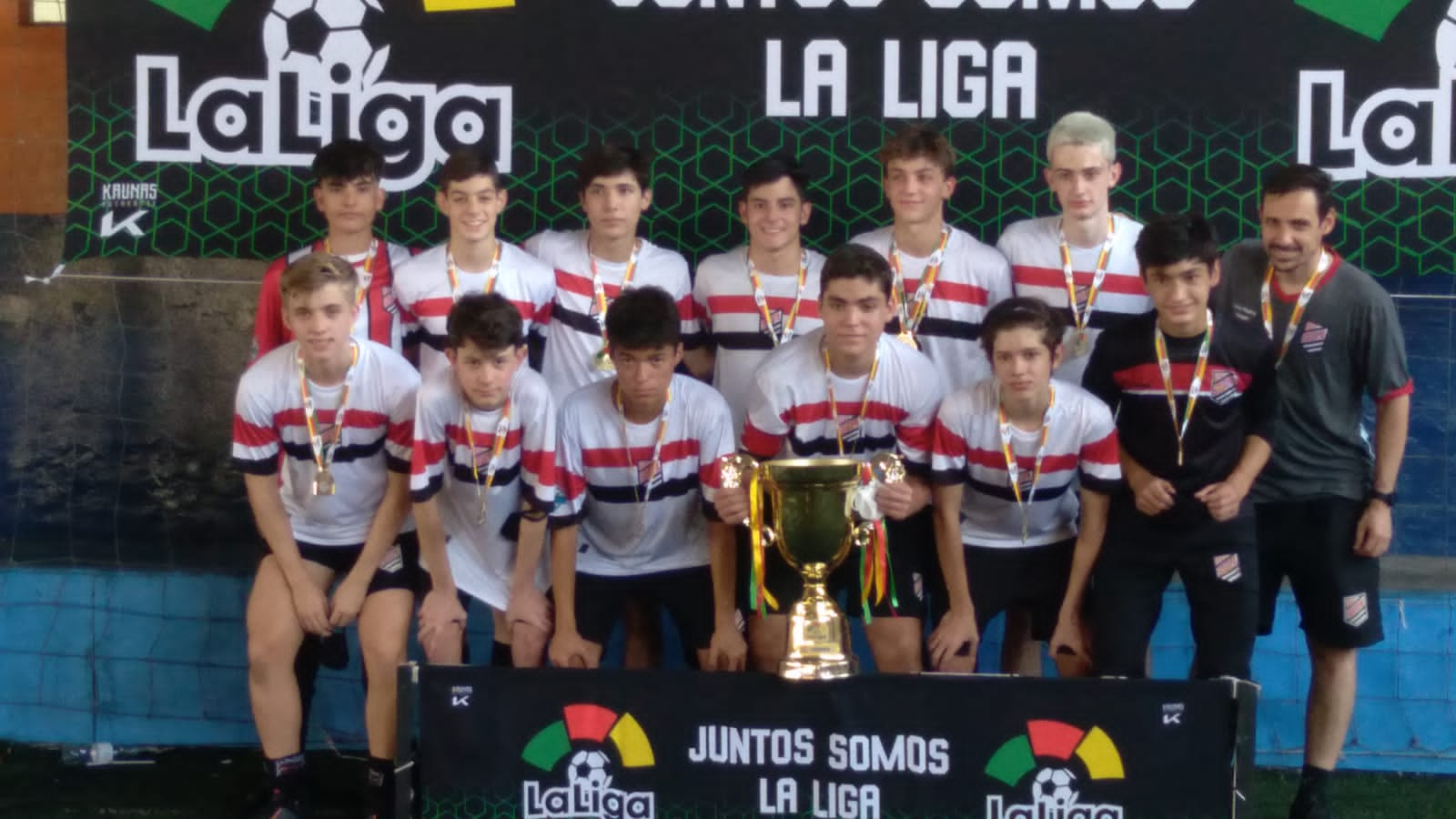 Sogipa: Gurias da Sogipa faturam o título sul-americano de punhobol sub-18.  Competição contou com times do Brasil, Chile e Argentina