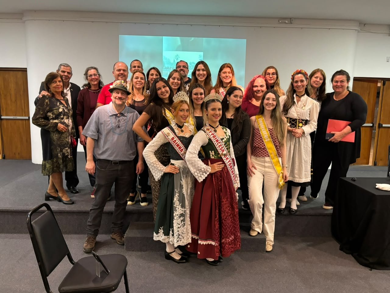 Embaixatrizes do Oktoberfest Sogipa 2026 iniciam prepara��o para o concurso