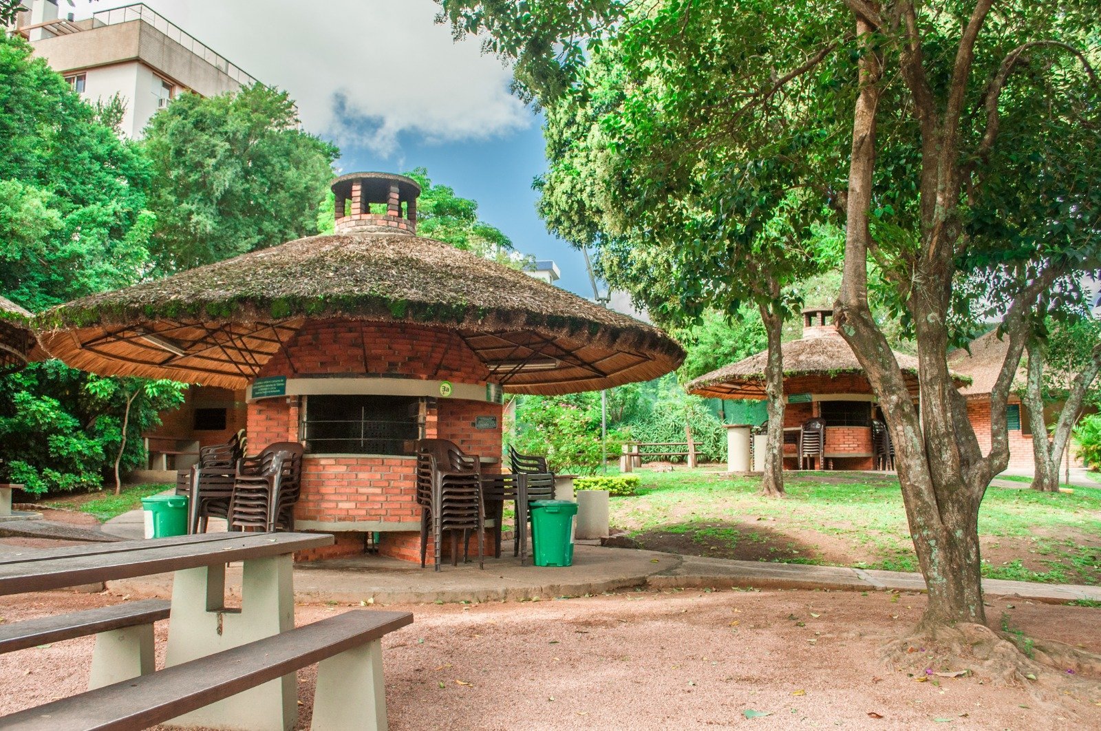 Churrasqueiras abertas