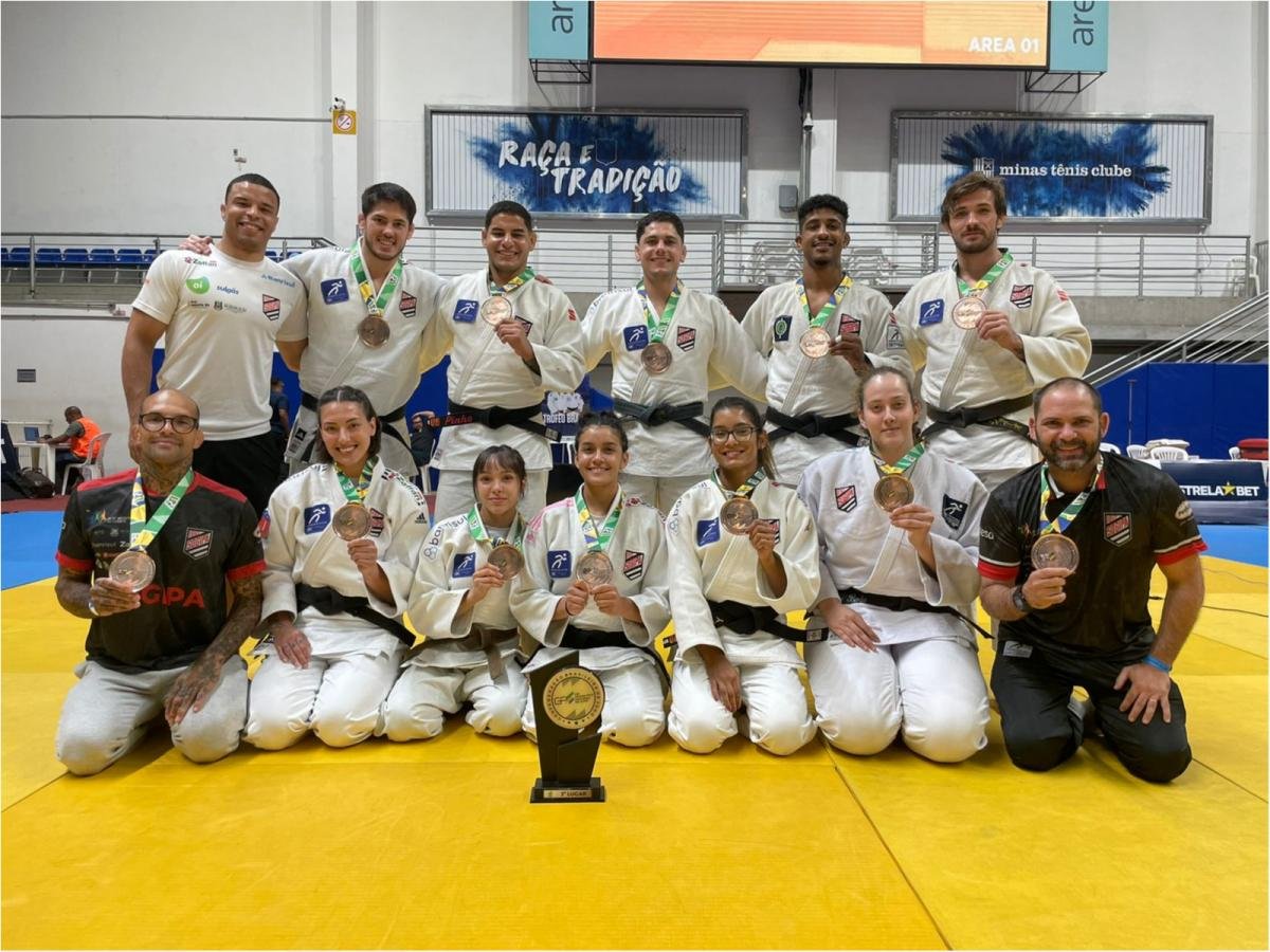 Atletas da Sociedade de Ginástica Porto Alegre – SOGIPA-RS e Minas
