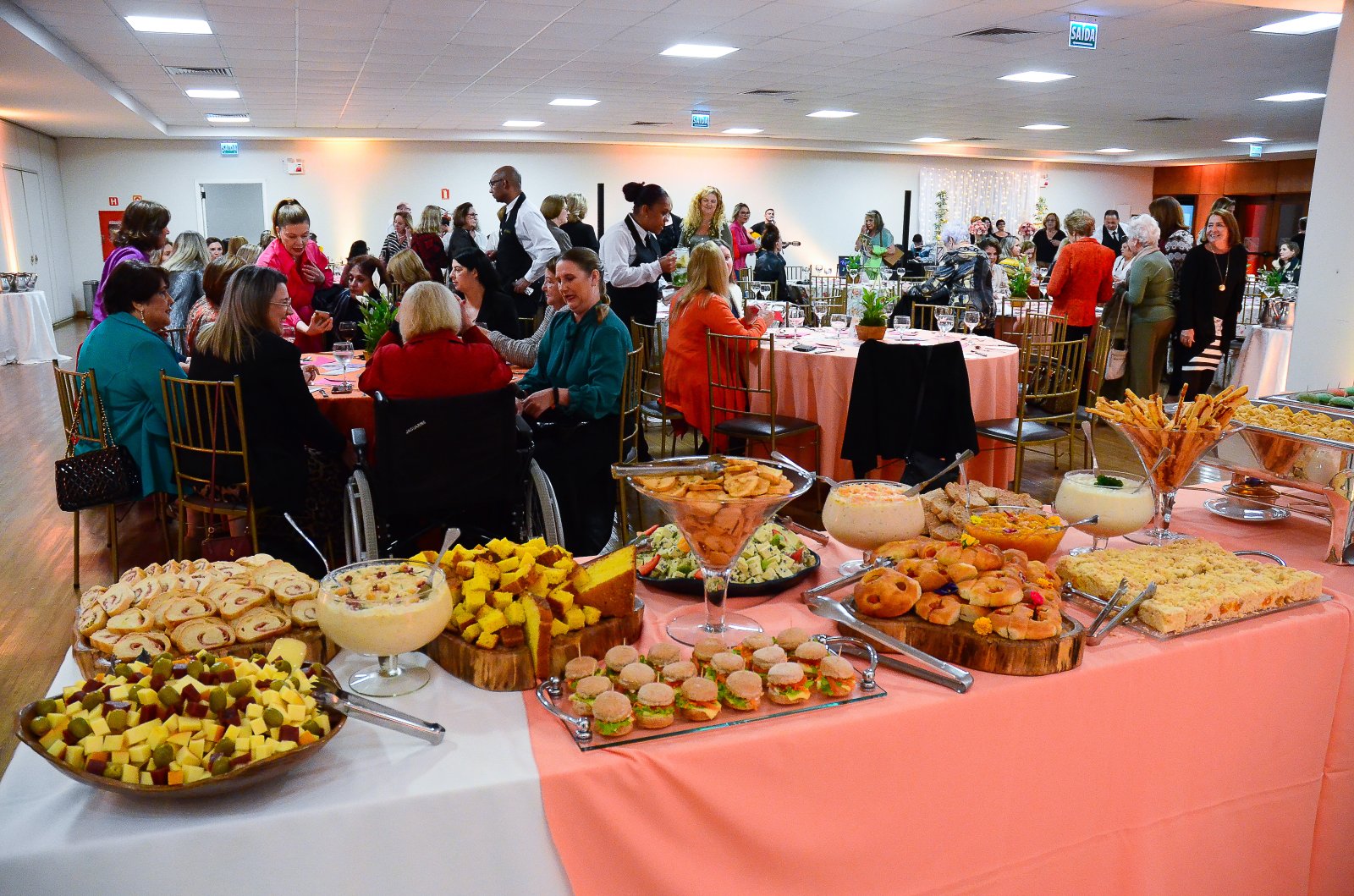 Sogipa promove Happy das Mes com msica, desfile e gastronomia especial. Os convites j esto  disposio