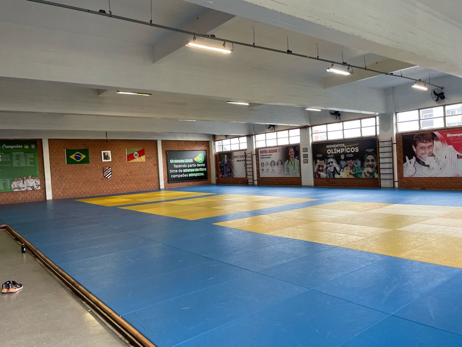 Sogipa instala novo sistema de amortecimento no doj que beneficar cerca de 300 judocas do clube. Equipamento foi adquirido com recursos do CBC
