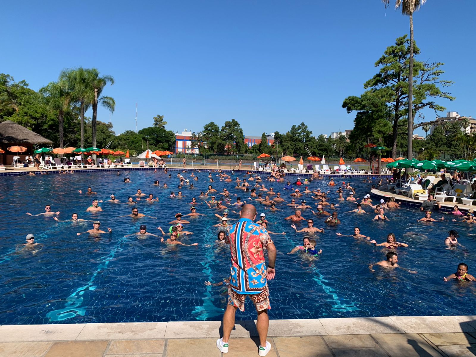 Sogipa: Atividades do Mexe Sogipa movimenta sábado de sol nas piscinas do  clube