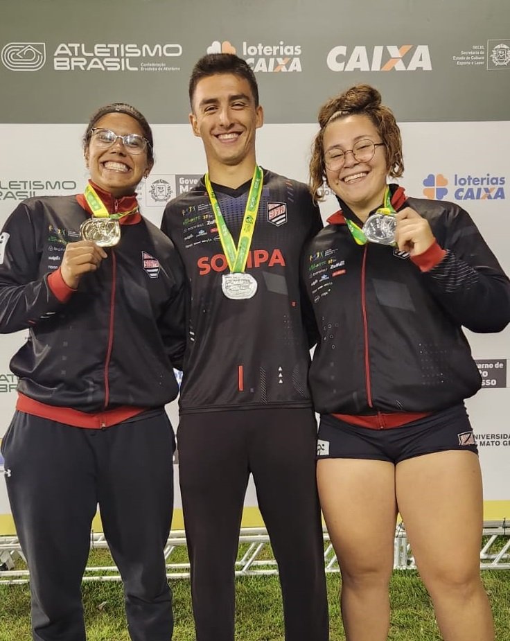 Quatro medalhas